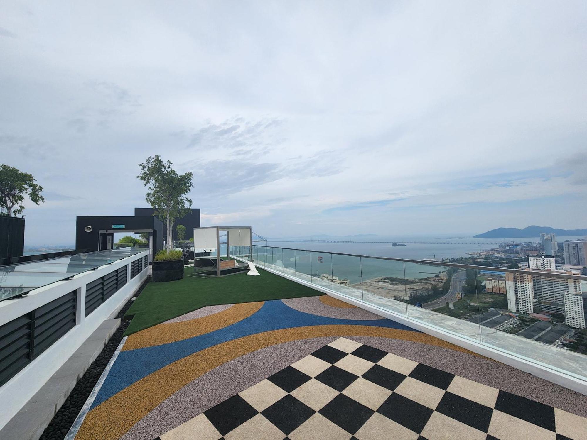 Urban Suites - Penang Jelutong エクステリア 写真
