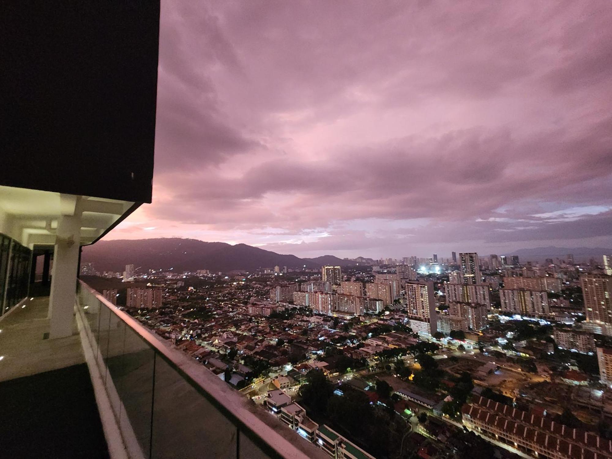 Urban Suites - Penang Jelutong エクステリア 写真