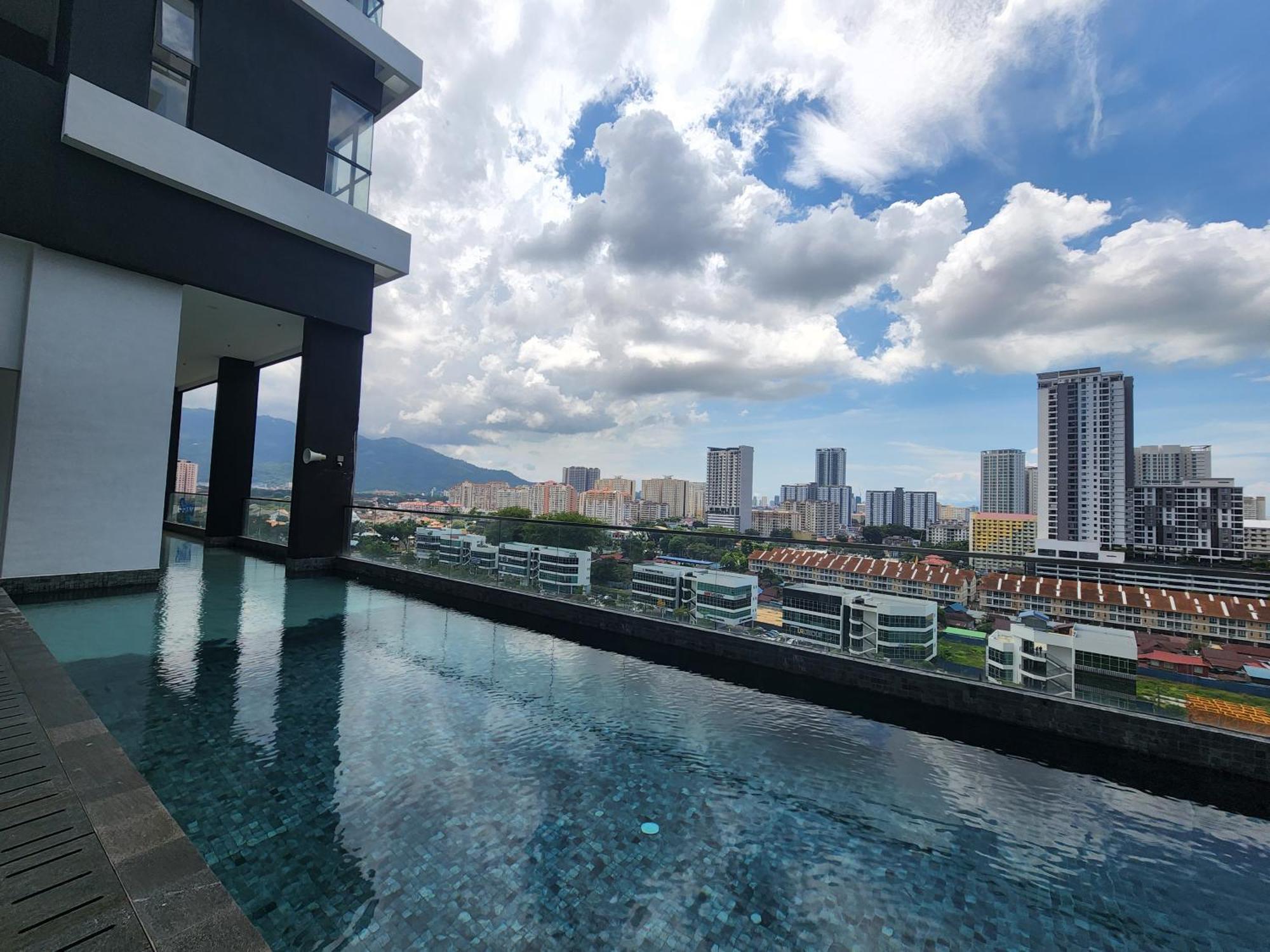 Urban Suites - Penang Jelutong エクステリア 写真