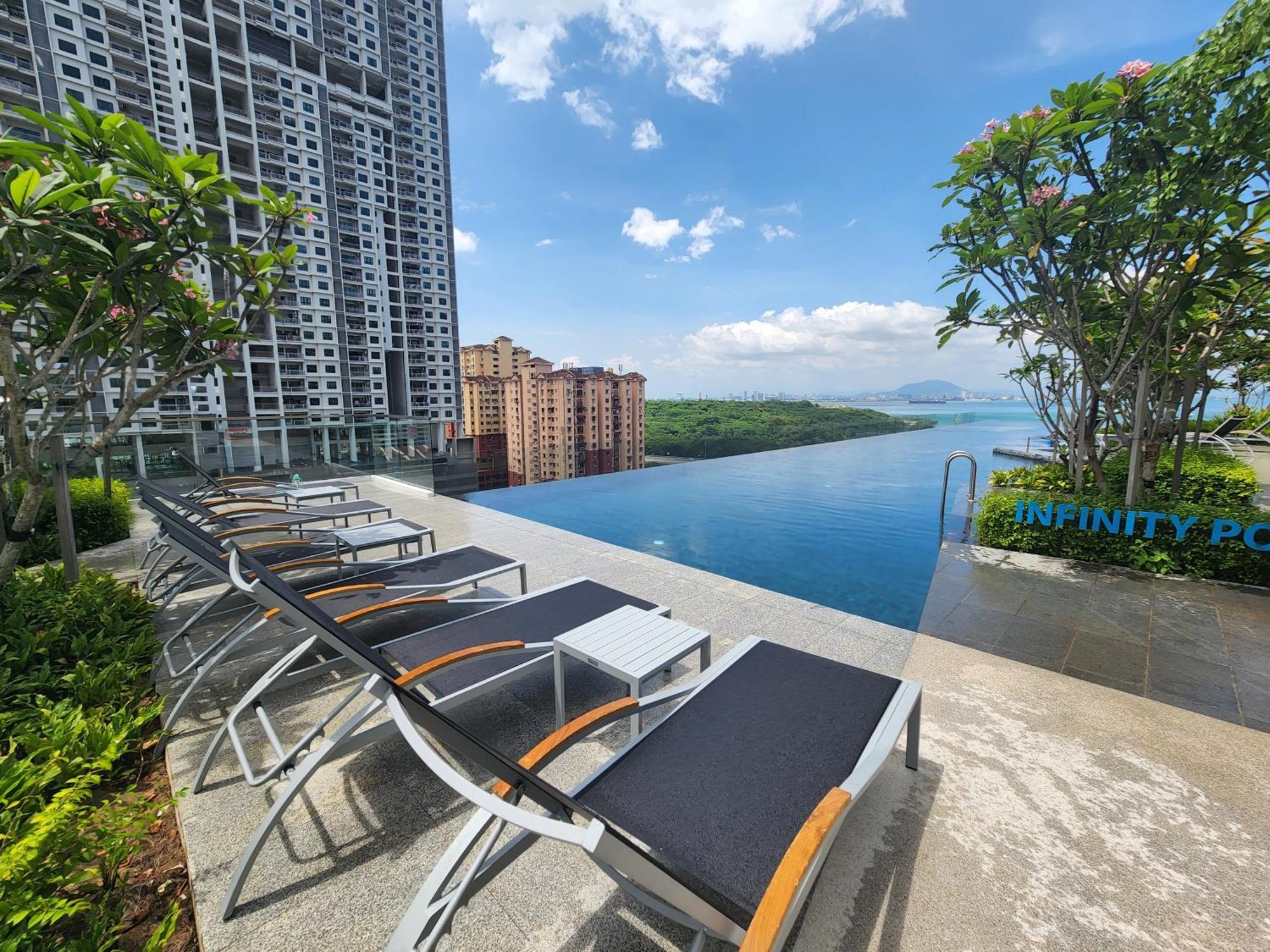 Urban Suites - Penang Jelutong エクステリア 写真